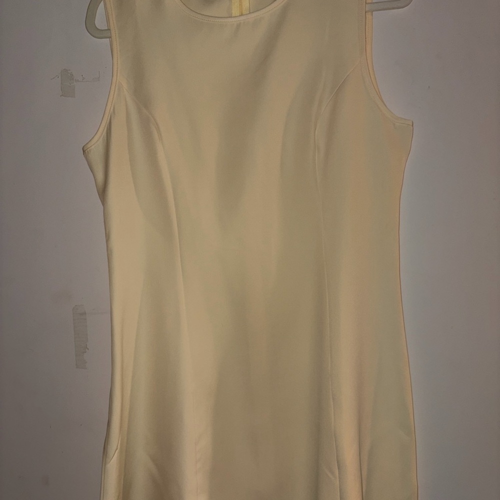Elegant Light Yellow Sleeveless Dress